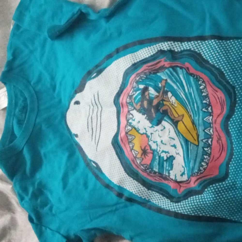 Boys size xs shirt